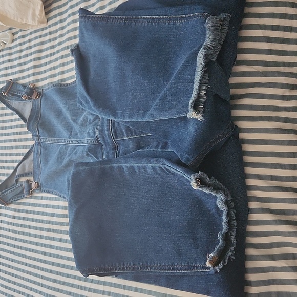 Overalls - Picture 7 of 7